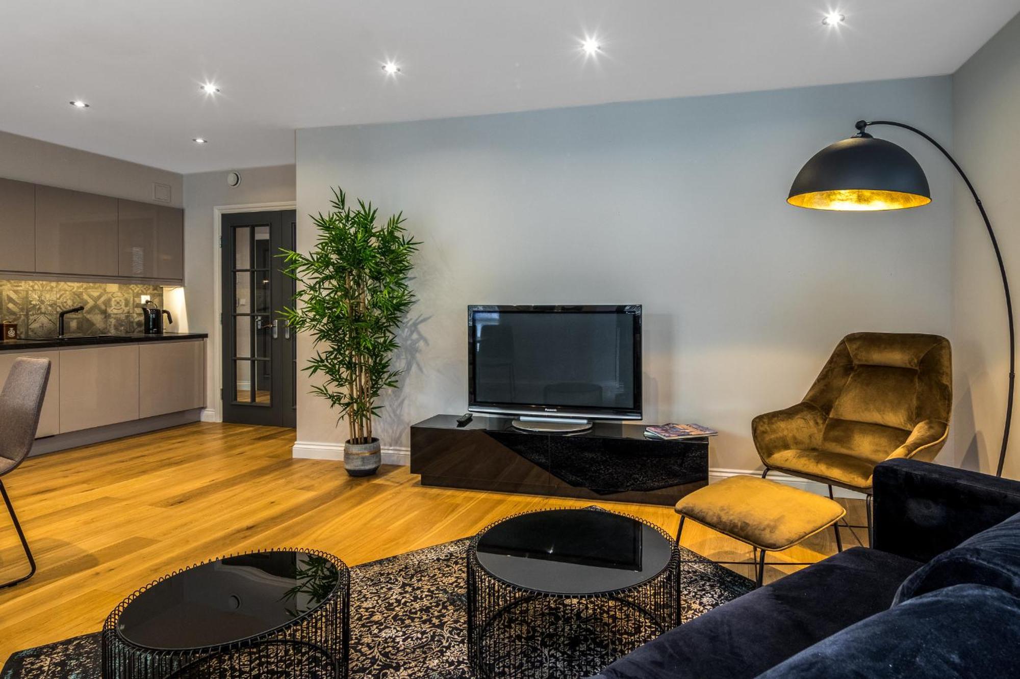 Old Town Premium Queen'S Apartments كراكوفيا الغرفة الصورة