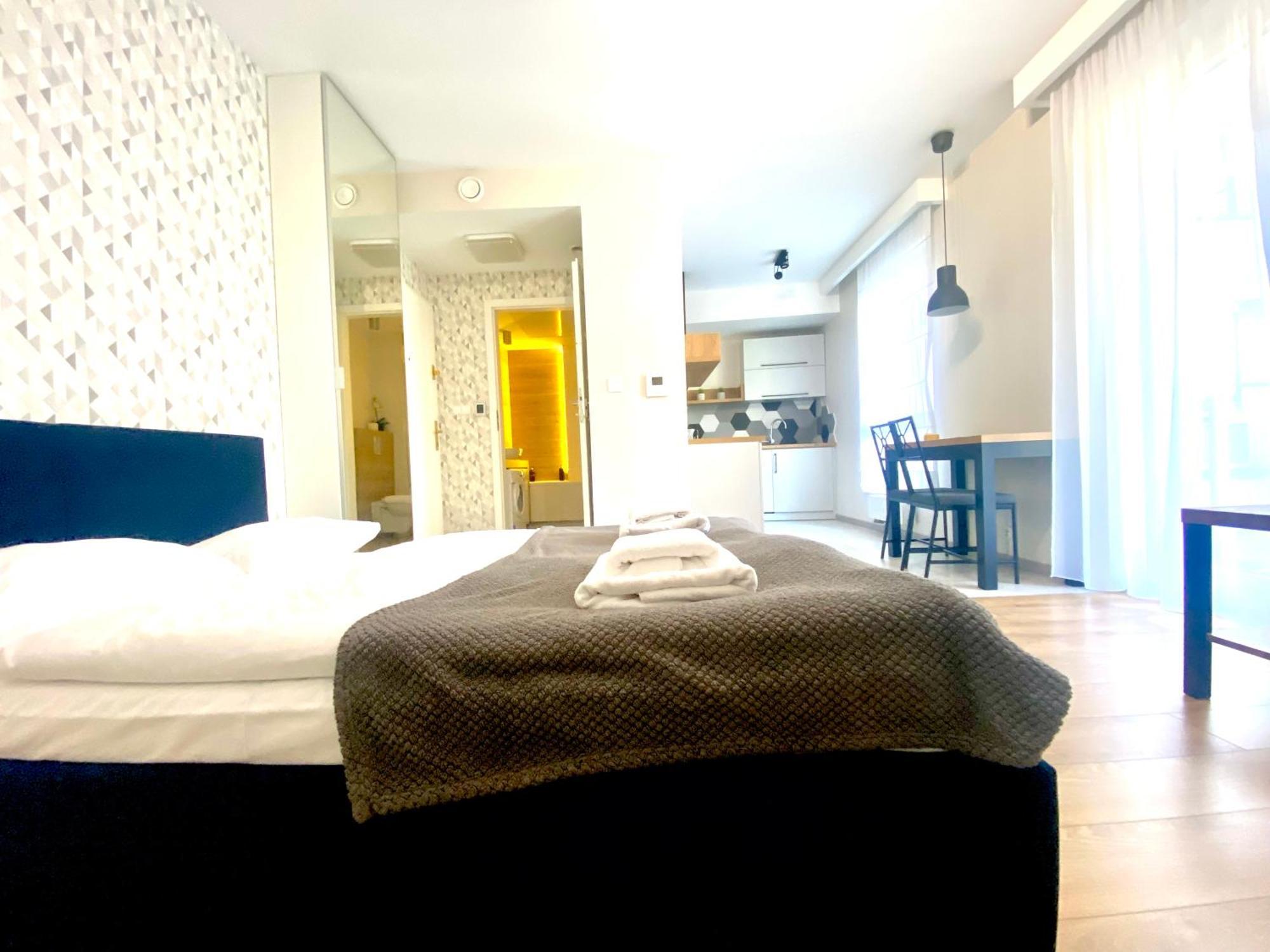 Old Town Premium Queen'S Apartments كراكوفيا المظهر الخارجي الصورة