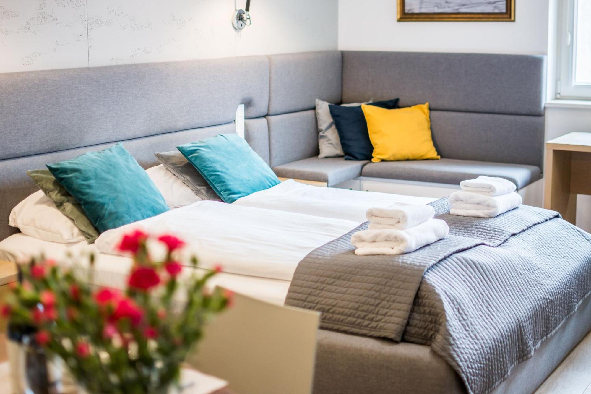Old Town Premium Queen'S Apartments كراكوفيا المظهر الخارجي الصورة