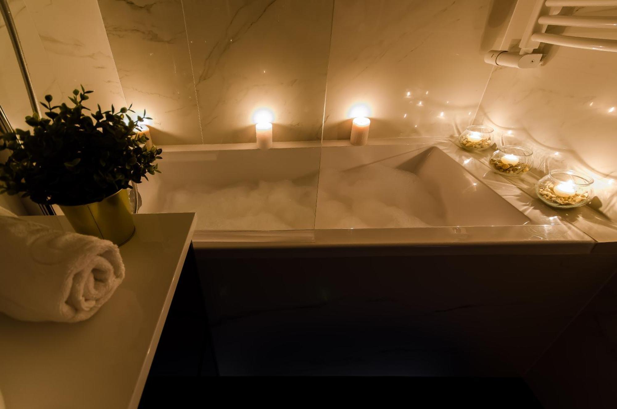 Old Town Premium Queen'S Apartments كراكوفيا المظهر الخارجي الصورة