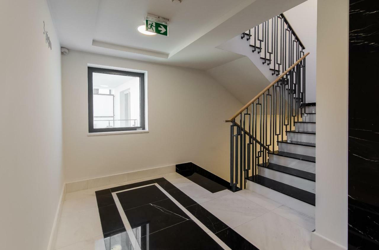 Old Town Premium Queen'S Apartments كراكوفيا المظهر الخارجي الصورة