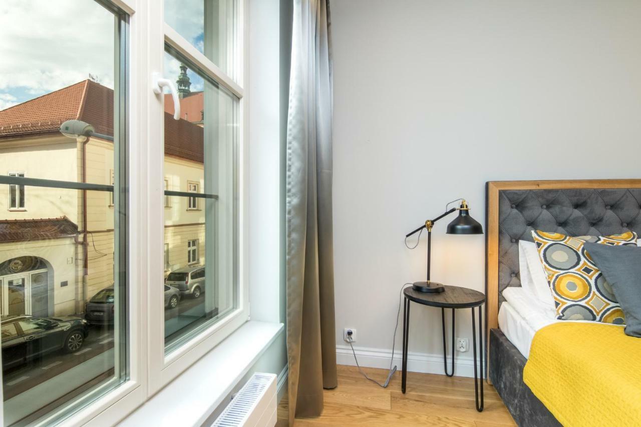 Old Town Premium Queen'S Apartments كراكوفيا المظهر الخارجي الصورة