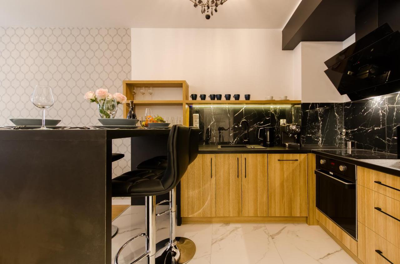 Old Town Premium Queen'S Apartments كراكوفيا المظهر الخارجي الصورة